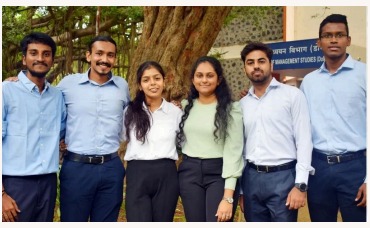 Senior Committee members